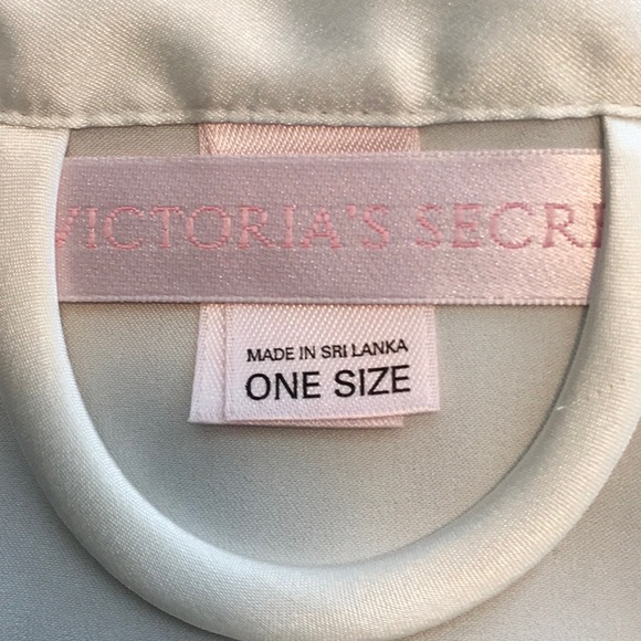 Victoria Secret Satin Robe - Picture 6 of 7